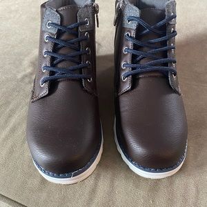Brand new Brown dressy boots for a little boy!